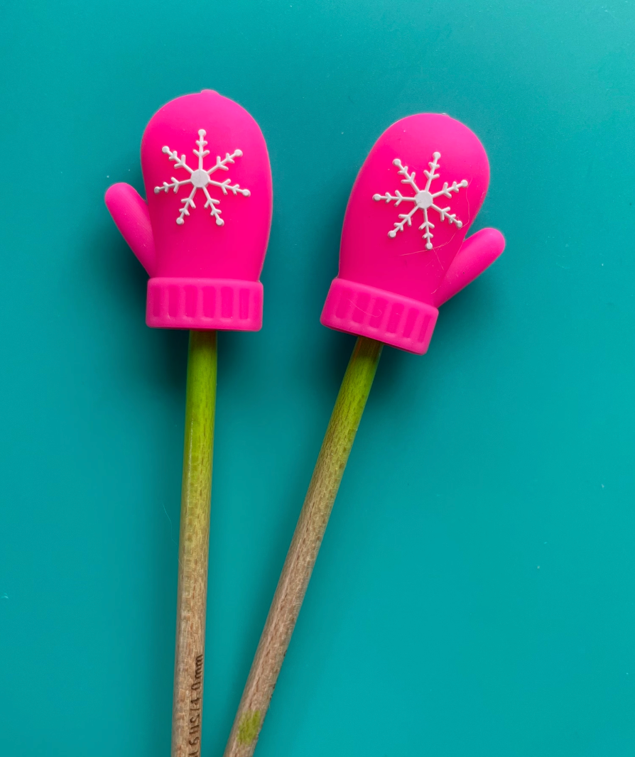 Mittens Gloves Knitting Needle Protectors Snowflake HOT PINK